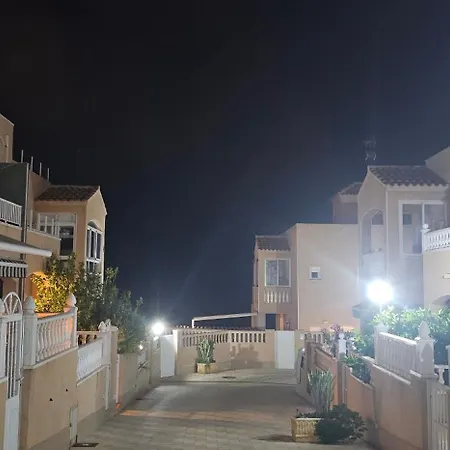 Апартаменти Leandros